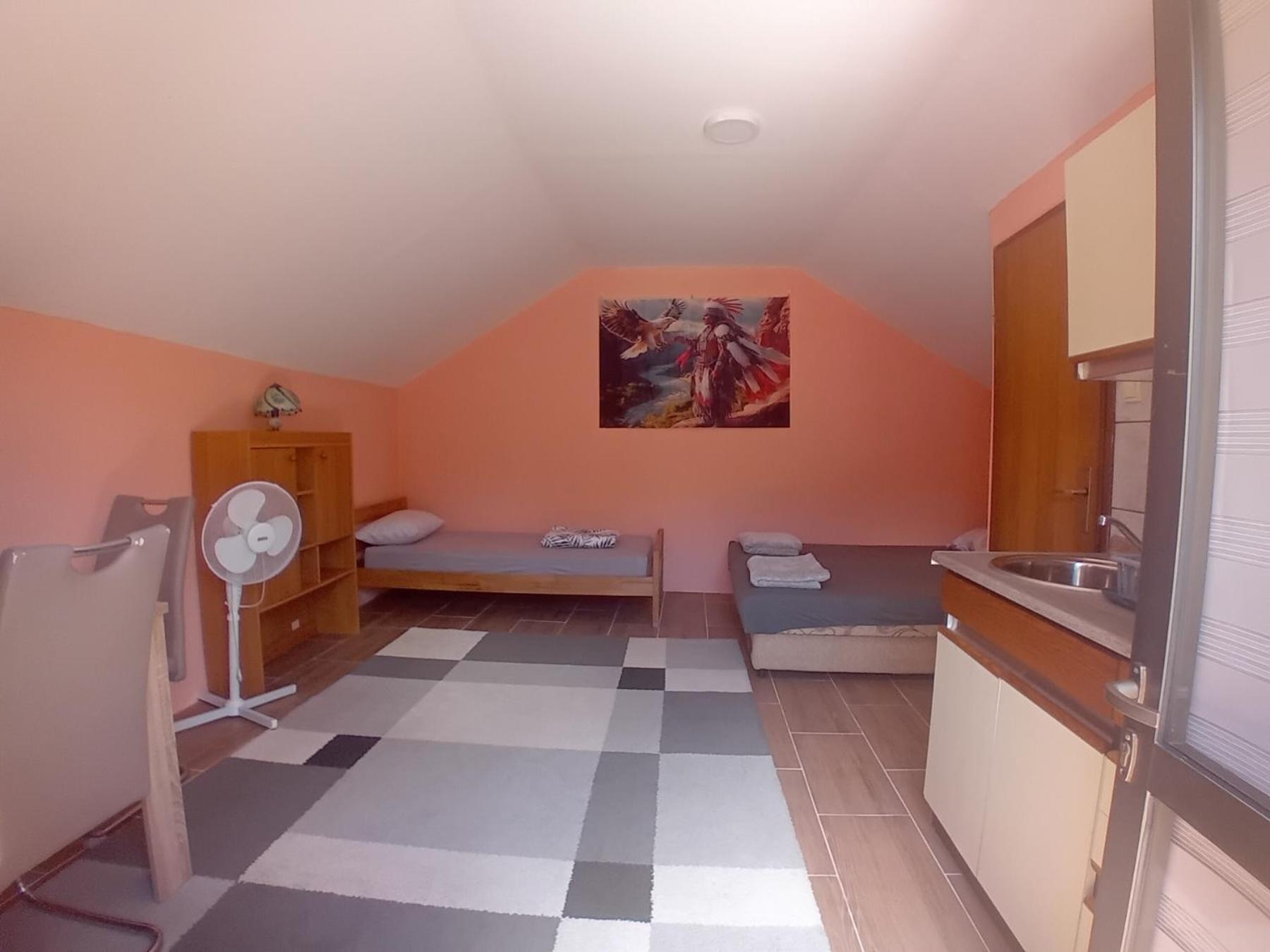 Red Apartman 2 เทรบินเย ภายนอก รูปภาพ